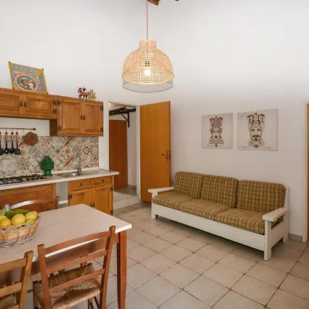Stunning Home In Comiso With Wifi * Comiso