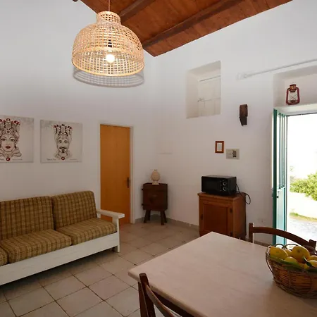 Stunning Home In Comiso With Wifi Feriehus Comiso