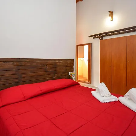 Feriehus Stunning Home In Comiso With Wifi